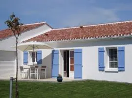 Holiday Home in Avrillé near Sandy Beaches