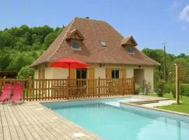 Holiday Home in Loubressac with Pool & Garden