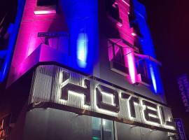 Marina Hotel Brooklyn-Broadway，位于布鲁克林的酒店
