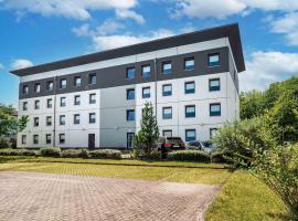 B&B HOTEL Freiburg-West，位于弗莱堡的酒店