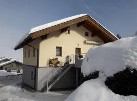 Apartment in Niedernsill near Ski Slopes