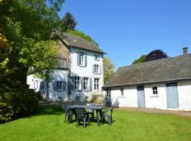 Peaceful Retreat in Roumont