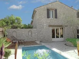 Bliss Near Aix-en-Provence