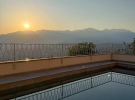 Casa-Cleo，位于卢加诺的带泳池的酒店