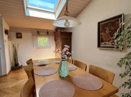 Gesamte Unterkunft am Rheinfall für Familien & Paare mit Parking，位于诺伊豪森的酒店