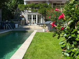 Studio swimming pool BXL，位于迪尔贝克的酒店