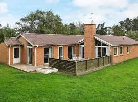 8 person holiday home in Hjørring-By Traum