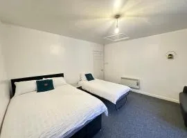 Cozy Stay for 3 in the West Midlands - BPG Holiday Home 4