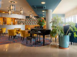 Hotel Le Grand Pavois，位于费康的酒店