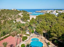 Grupotel Cala Marsal Nature Hotel - New Reopening 2025，位于克罗姆港的带停车场的酒店