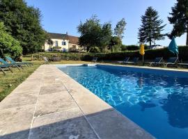 Les Marronniers Gîtes，位于Crozant的酒店