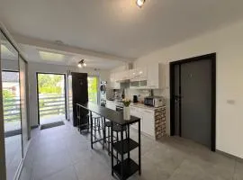 The Country Stop Apartment