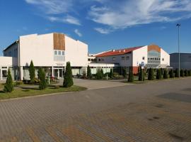 Gminny Ośrodek Sportu i Rekreacji w Zakrzowie，位于Zakrzów的酒店