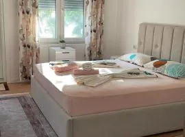 Stylish Room by Canyons & City