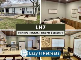 River Access Pet Friendly Fishing Sleeps 4，位于凯尔的酒店