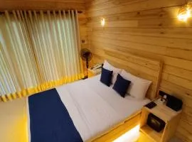 Wood Chalets Ella