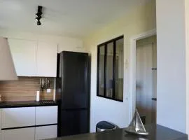 Apartment with a stunning 180 view & private garden 4 guests baby