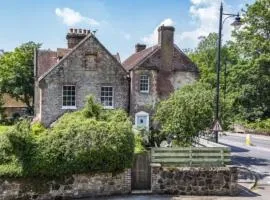 Northmill Cottage - Charming 2 bed residential property with courtyard