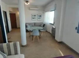 Departamento luminoso en pleno centro, con cocina completa