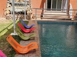 Villa avec piscine privée，位于El Aggada的酒店