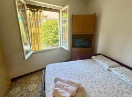 Monolocale a 2 passi dal MARE，位于阿拉西奥的酒店