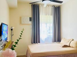 SplashNStay 18sqm condi near AUP,PNPA CKS College Sta Rosa Tagaytay road Silang Cavite，位于Puting Kahoy的酒店
