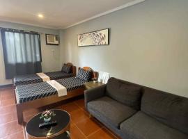 Cama Lodge，位于科隆的木屋