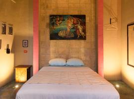 Habitaci&oacute;n frente al mar y alberca，位于Lerma的带泳池的酒店