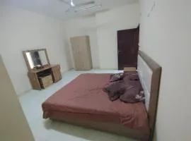 شقة غرفتين وصاله وسط صلاله - Two-bedroom apartment in the center of Salalah