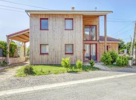 Holiday Home in Challerang near Town Center，位于Challerange的酒店