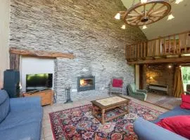 Rustic Cottage in Jevigné