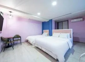 Hotel 7