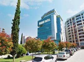 RADIO HOTEL Lushnje，位于Lushnjë的酒店