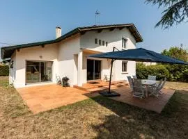 Villa De Monzie, Bazas Centre
