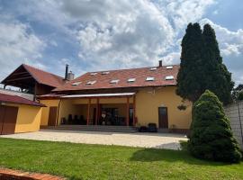 Chalupa Lednice 21，位于雷德尼斯的酒店