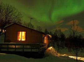 5 person holiday home in Straumsbukta-By Traum，位于Bakke的酒店