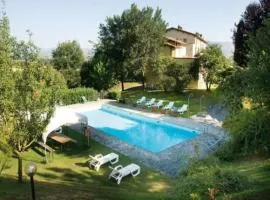 Rustic Holiday Home in Città di Castello with Swimming Pool