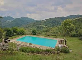 Spacious Farmhouse in Apecchio with Pool