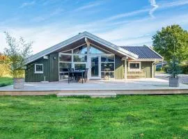 8 person holiday home in Sydals-By Traum