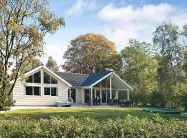 5 star holiday home in Dronningmølle