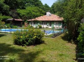 Maison Landaise En Pleine Nature，位于Sabres的酒店