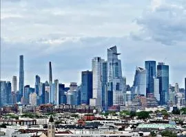 Quiet apt only 15 mins from Midtown NYC
