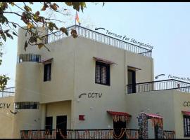 Jyoti Farms Indore，位于印多尔的酒店