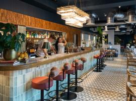 room2 Southampton Hometel，位于南安普敦的酒店