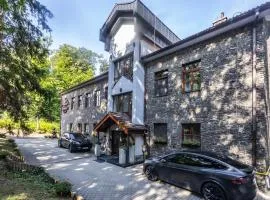 4 Évszak Hegyihotel