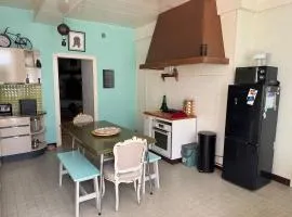 Maison De Roxy