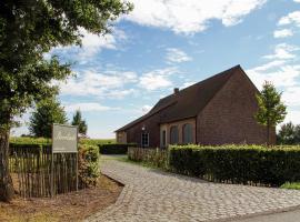 Peer Villa with Garden，位于佩尔的酒店