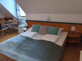 Gasthof Buchgraber，位于Edelsbach bei Feldbach的酒店