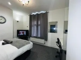 Large 'n' Bright Room