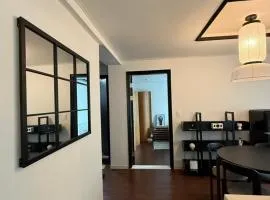 강남구 논현동 신규 숙소 #9호선 언주역 1분거리 #투룸 #6인가능
